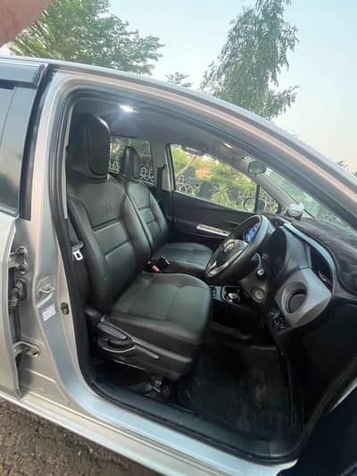 Toyota Vitz 2014