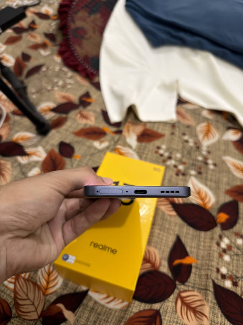 Realme 13 Plus 5