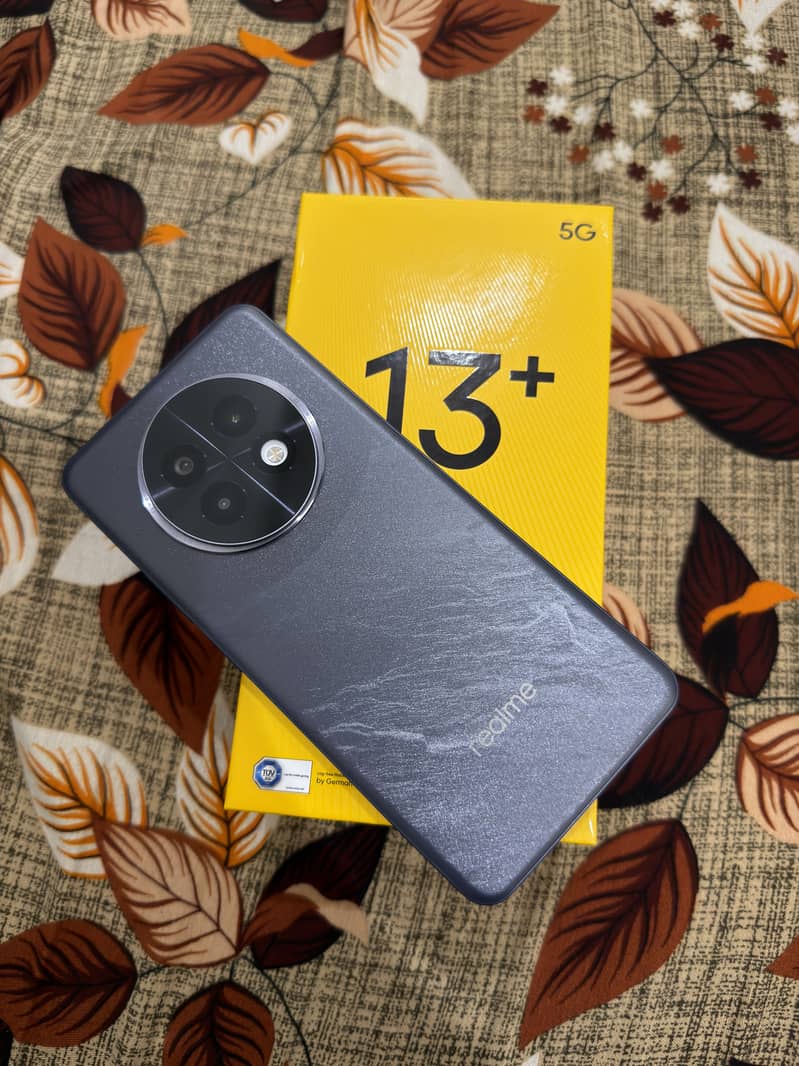 Realme 13 Plus 7