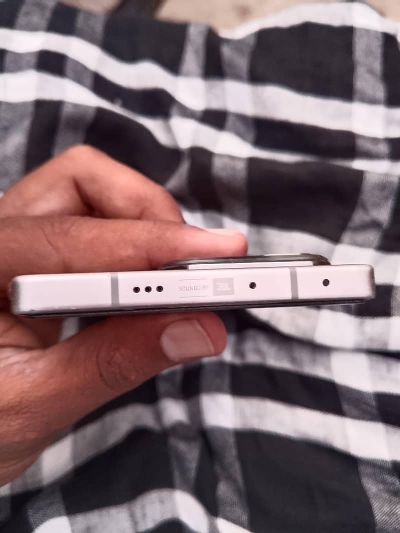 Infinix note 50 4