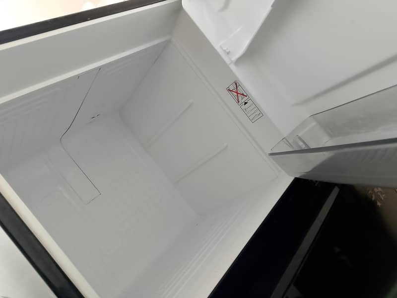 Refrigerator 4