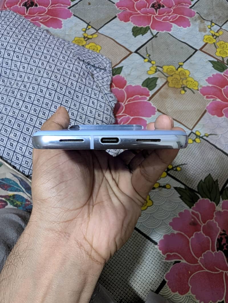 Google Pixel 8 Pro 4