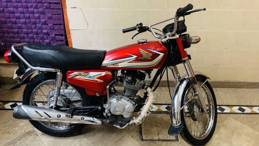 Honda CG 125 – 2016 Model | Excellent Condition | Almost Genuine