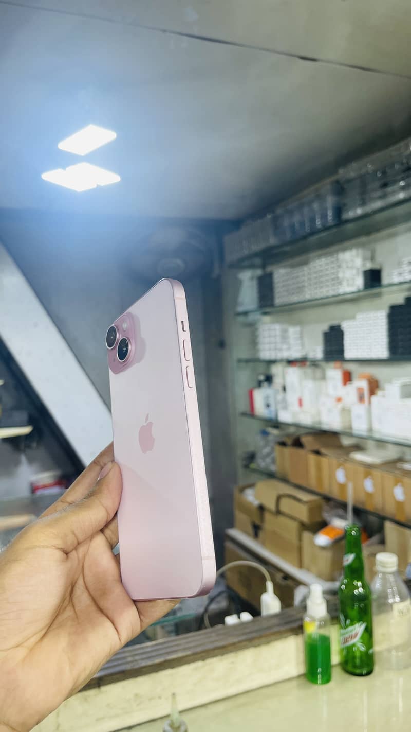 Apple iPhone 15 plus 1