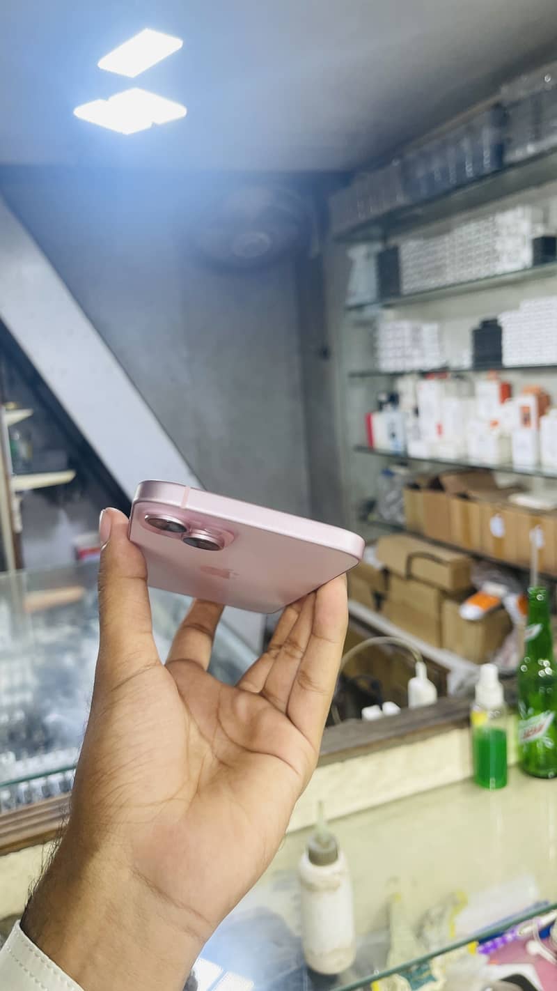 Apple iPhone 15 plus 5