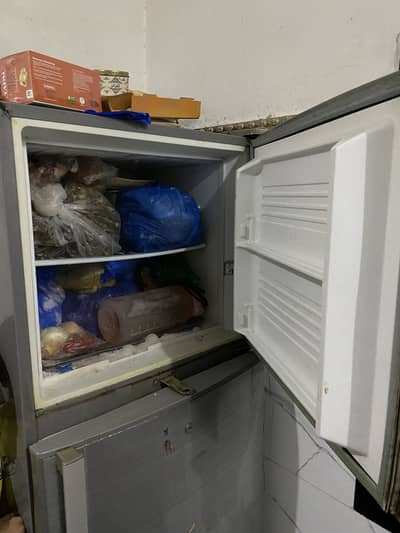 Dowlance fridge original gas compressor and parts mideum size