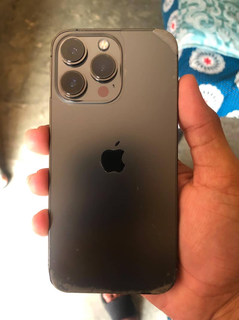 Apple iPhone 13 Pro 8