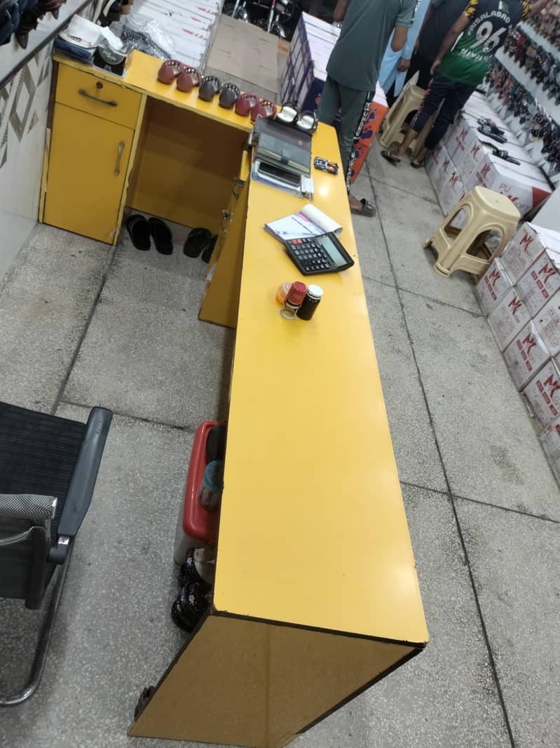 Shop counter 1
