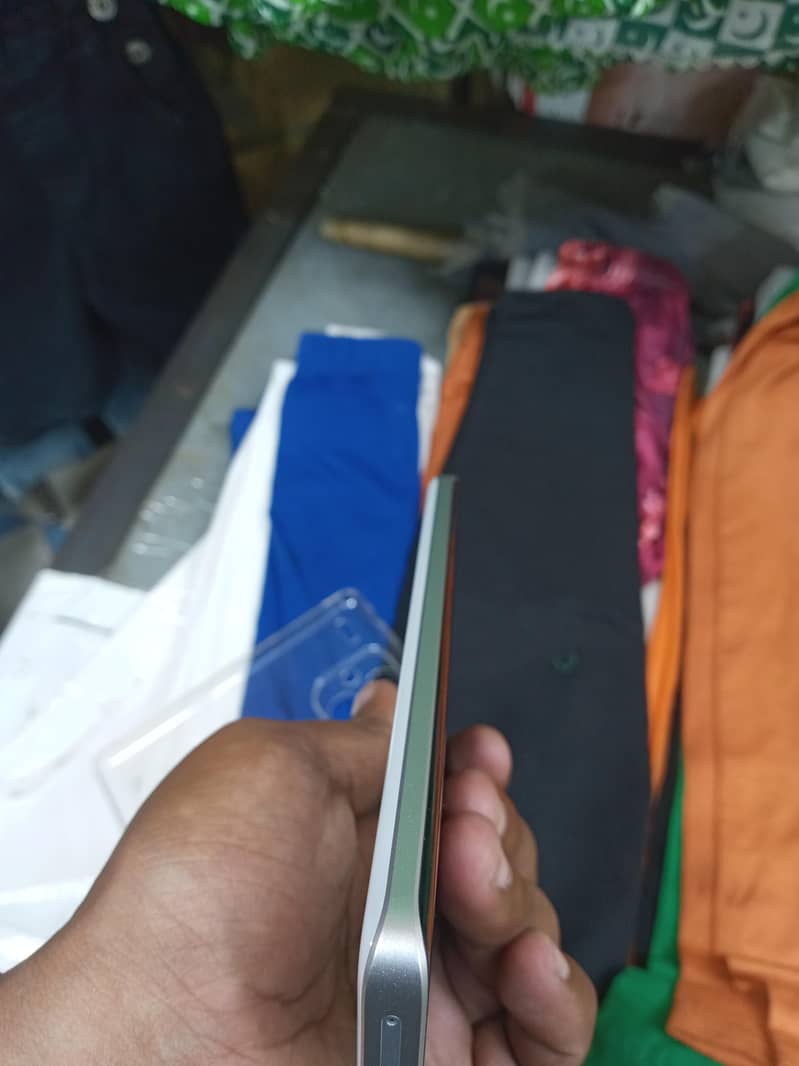 Xiaomi Redmi Note 13 Pro Plus 1