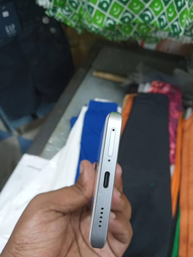 Xiaomi Redmi Note 13 Pro Plus 2