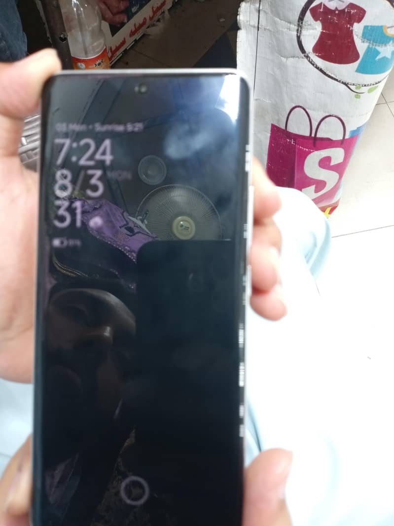 Xiaomi Redmi Note 13 Pro Plus 4