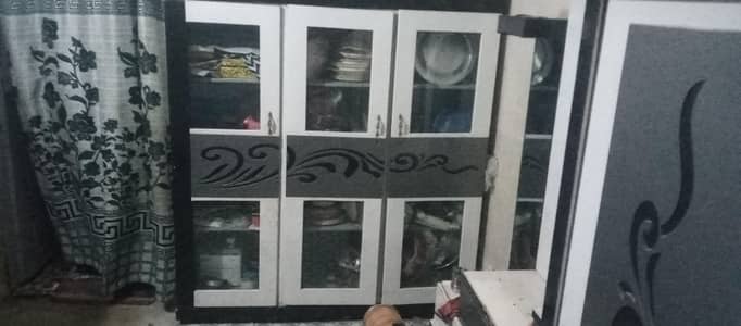 3 Door Crockery Cabinet - برتنوں کا شوکیس - 20000 - کراچی