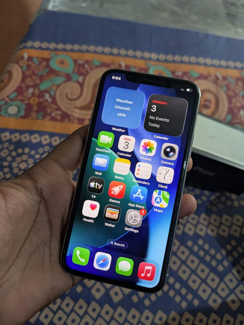 Apple iPhone 11 Pro 0