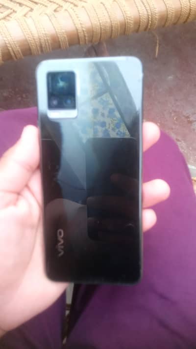 V20 8+128