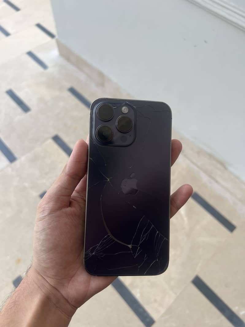 iPhone 14 Pro Max 0