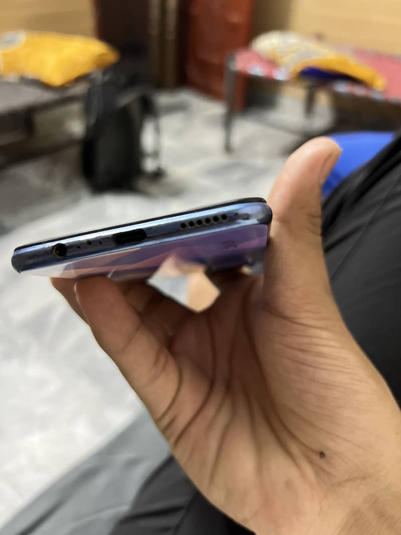 Vivo v21e 6