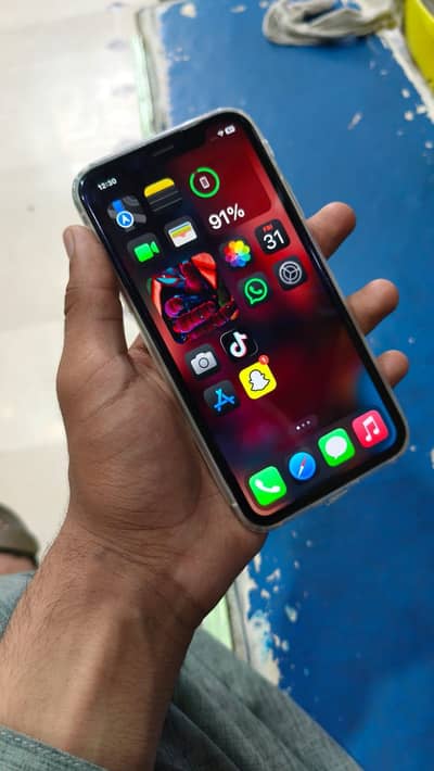 Apple iPhone XR