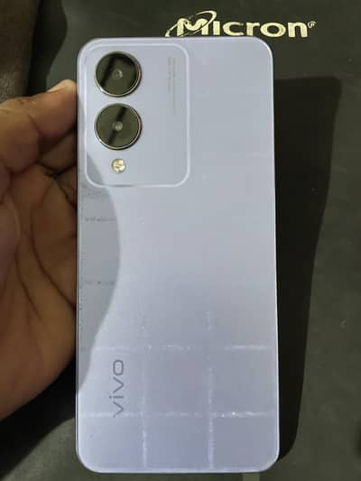 Vivo Y17s