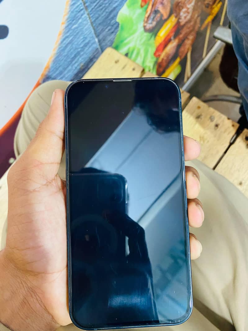 Apple iPhone 13 3