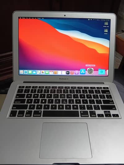 Macbook Air Mid 2013 with MacOS Sonam