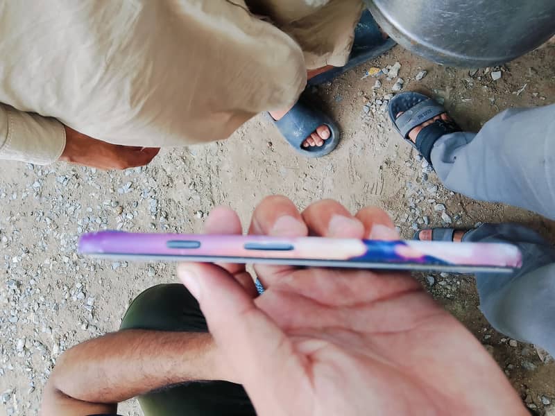 Apple iPhone 7 0