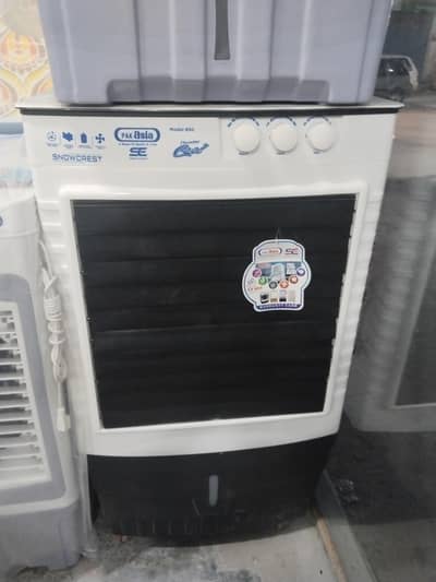 sale Laga dia ha bilkul  new cooler with box