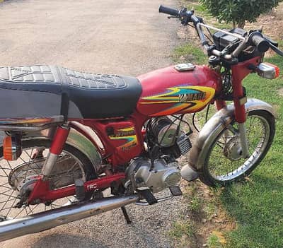 Yamaha yb 100 bike very good condition