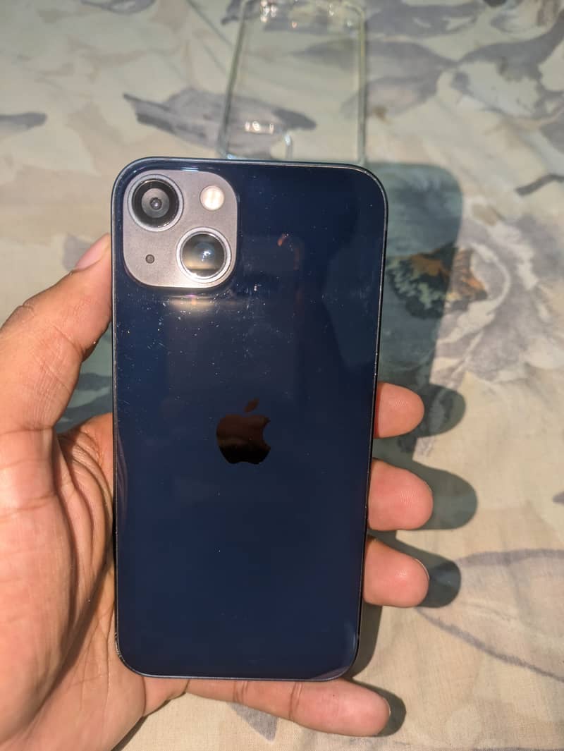 Apple iPhone 13 0