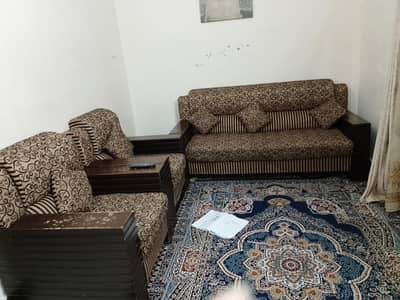 selling 5 seater sofa