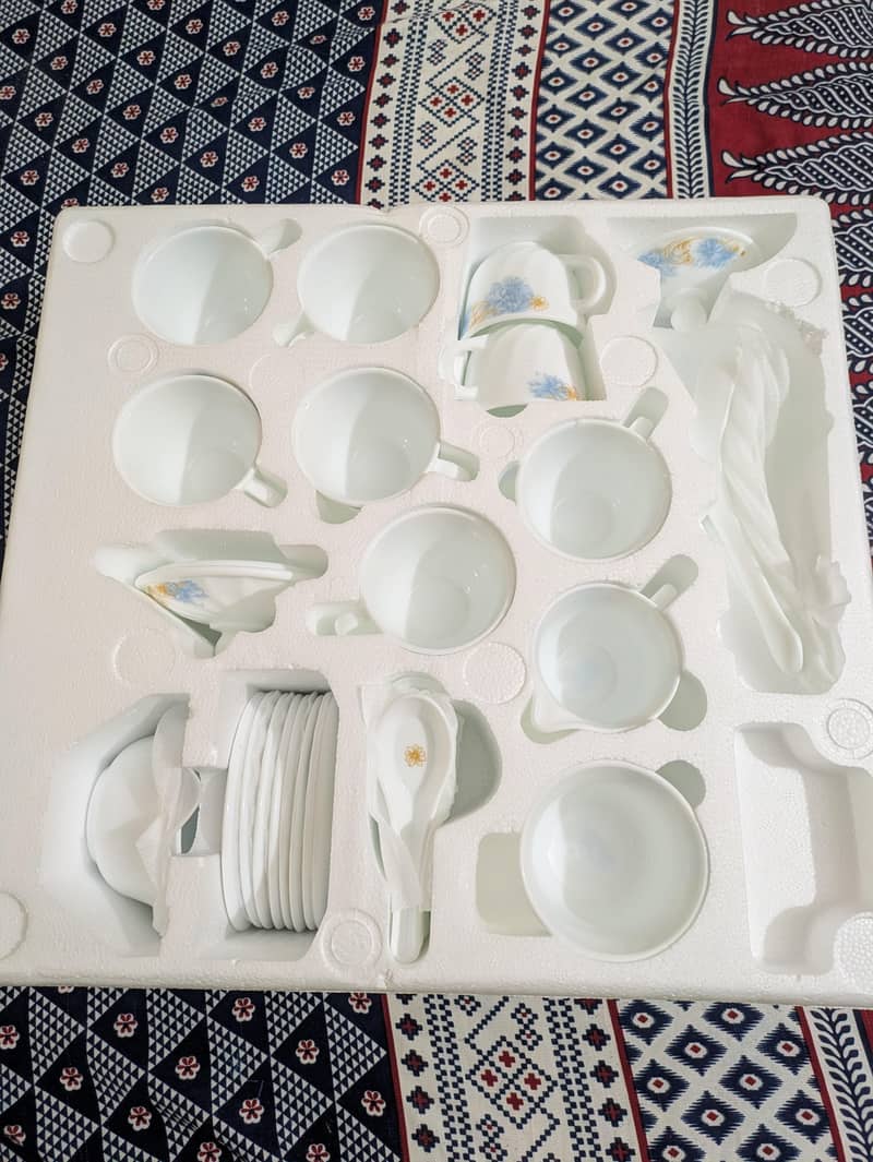 Dinner set 4