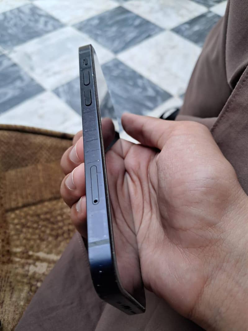 Apple iPhone 12 mini 5