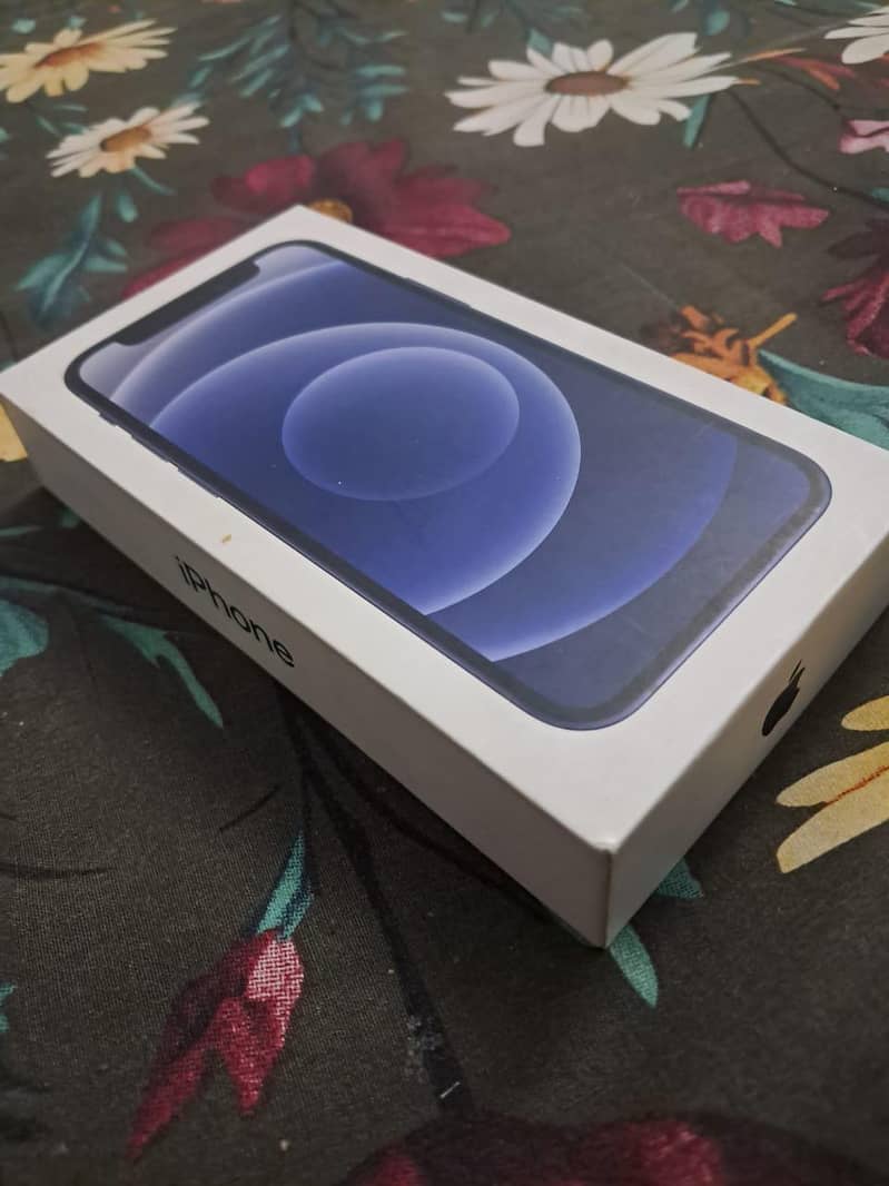 Apple iPhone 12 mini 7