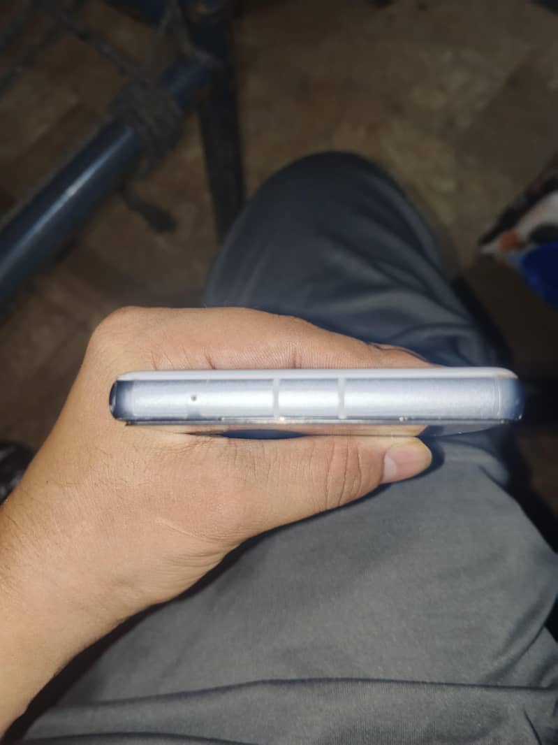Google Pixel 7a 3