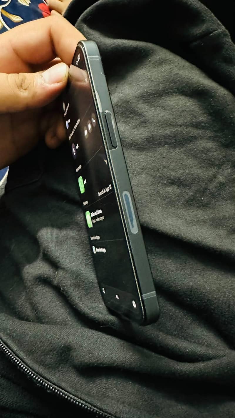 Apple iPhone 13 3