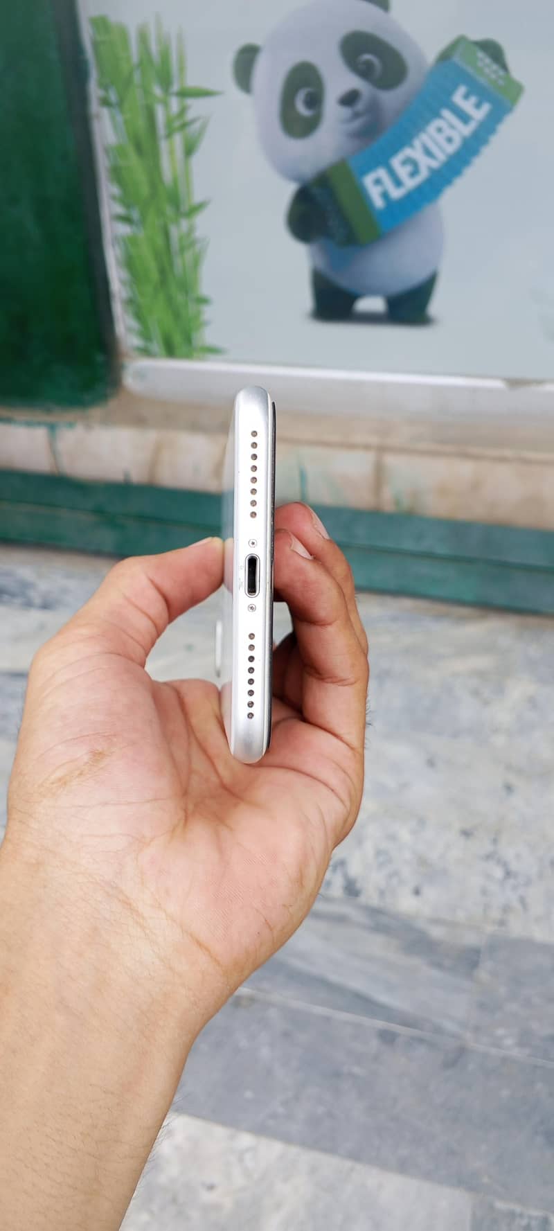 Apple iPhone 8 Plus 3