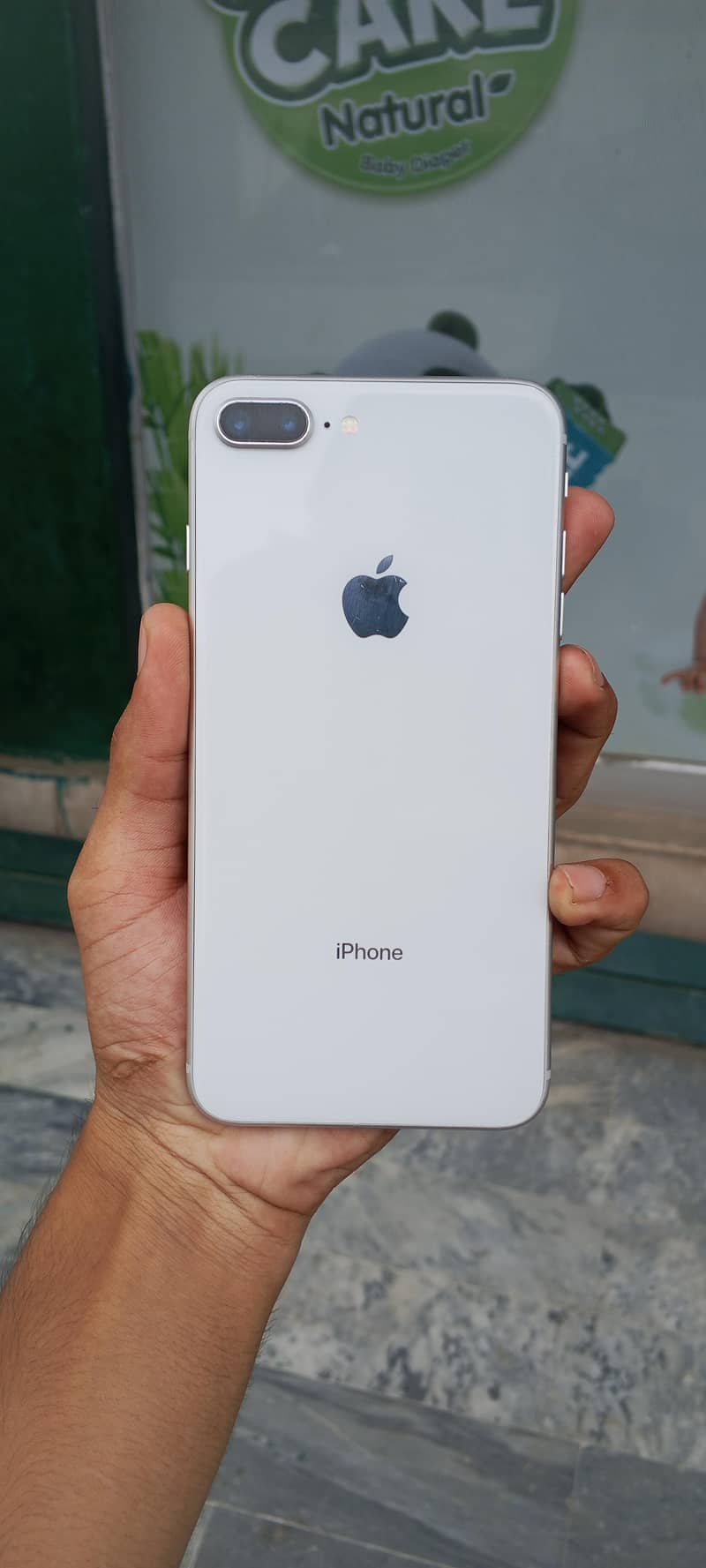 Apple iPhone 8 Plus 6