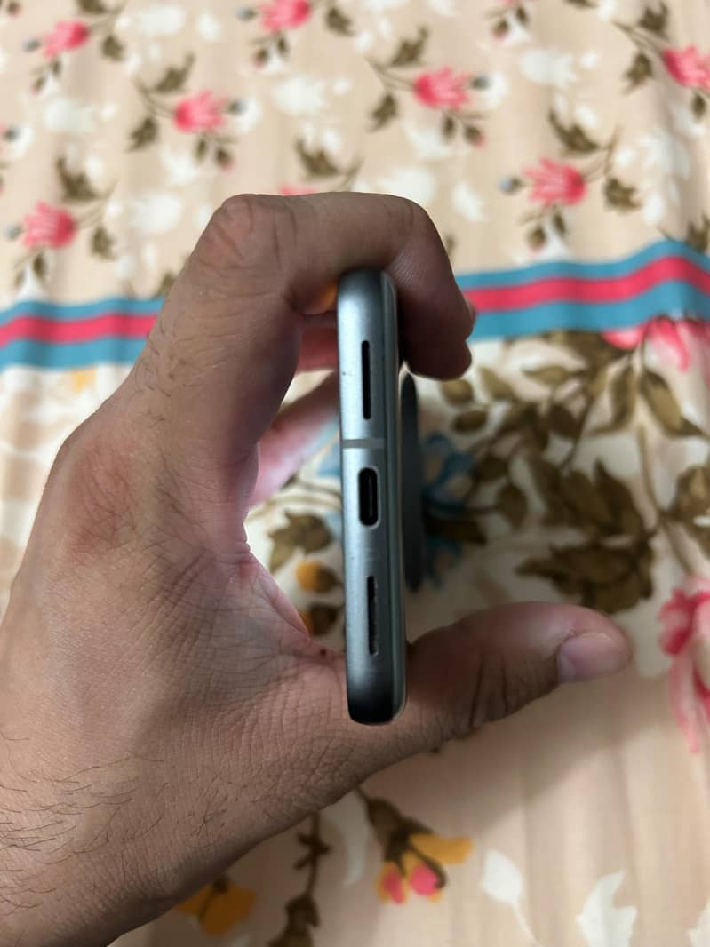 Google Pixel 8 1