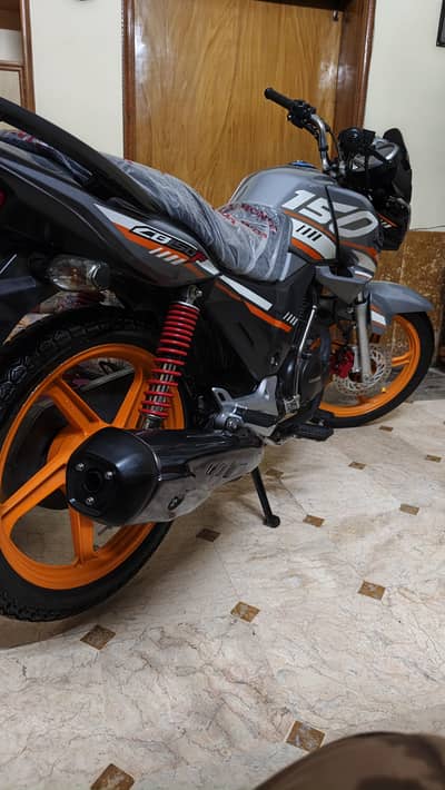 Honda Cb 150F spaical edition