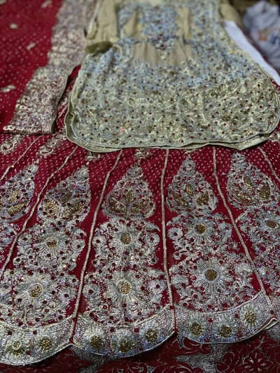 Ladies stateched full suit.