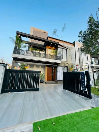 10 Marla Luxury Upper Portion is Available for Rent in Bahria Town Lahore
