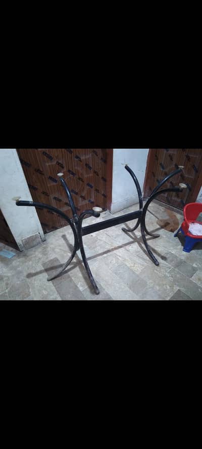 Dining table structure only , Just purchase its Glass and use it.