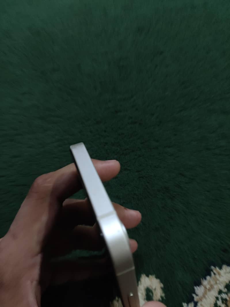 Apple iPhone 12 5