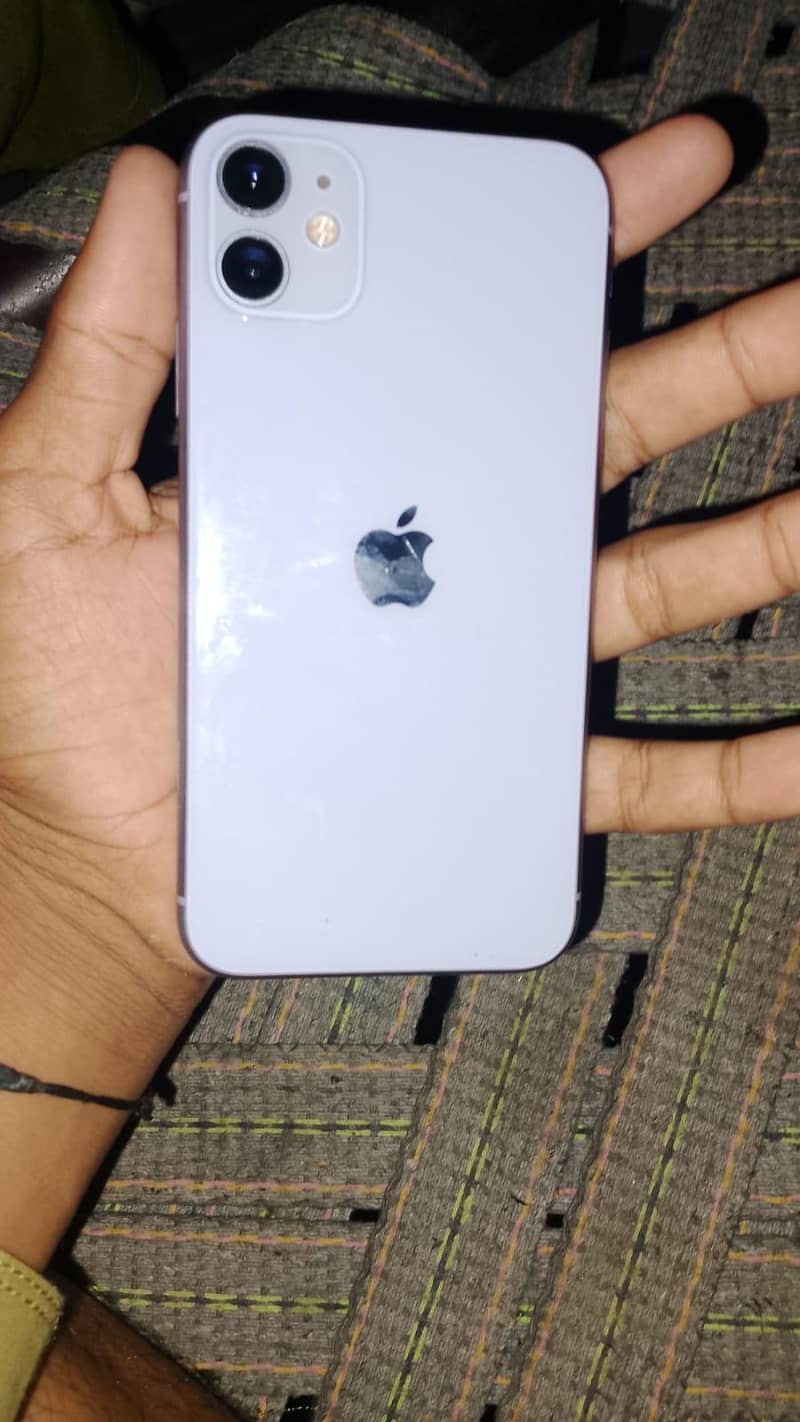 Apple iPhone 11 0