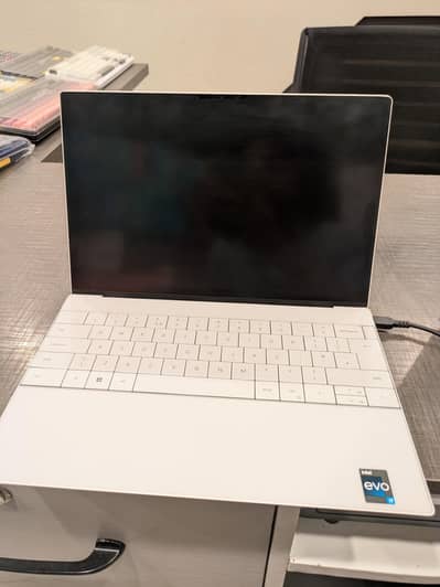 DELL XPS 16(ddr-5)/512 i7 -12