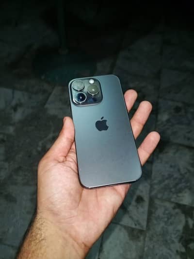 Apple iPhone 15 Pro with BoX