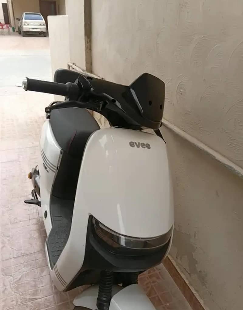 evee mito plus 2