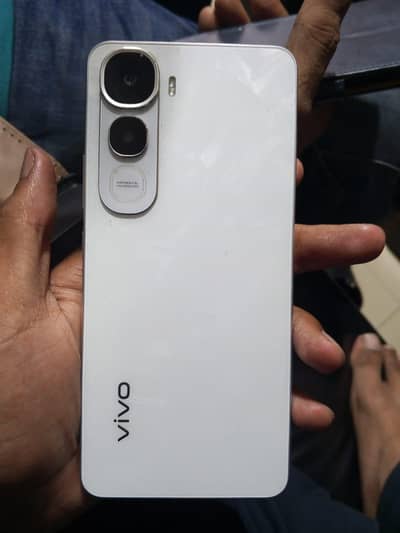 Vivo Y400