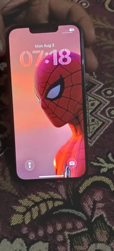 Apple iPhone 13