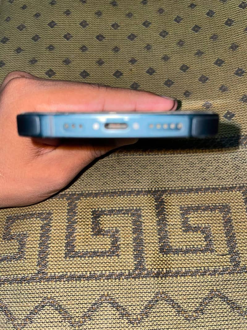 iPhone 14 jv 1