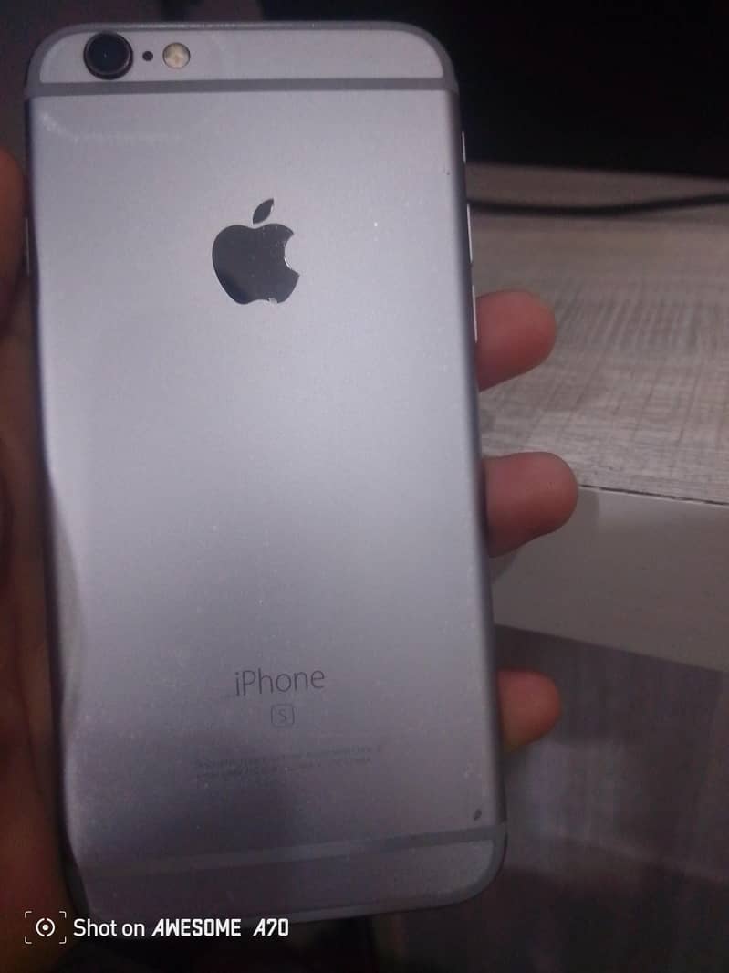Apple iPhone 6S 1